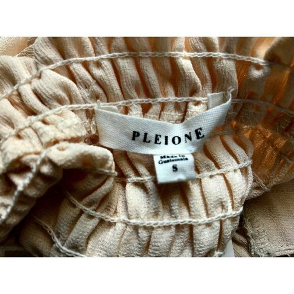 Pleione Catwalk to Sidewalk V-Neck Buttoned Blush Top Sz S Belted Smocked NEW - Picture 6 of 6